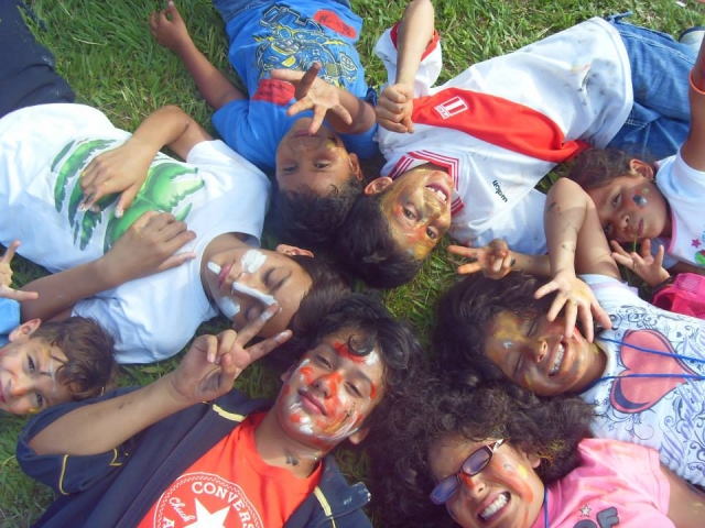  Spiele und Kinderschminken 